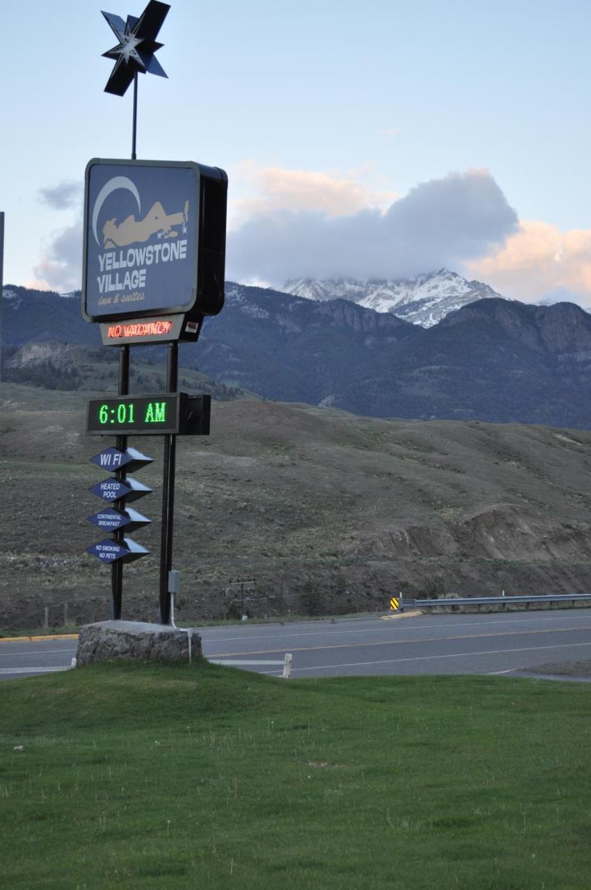 Yellowstone Village Inn And Suites การ์ดีเนอร์ ภายนอก รูปภาพ